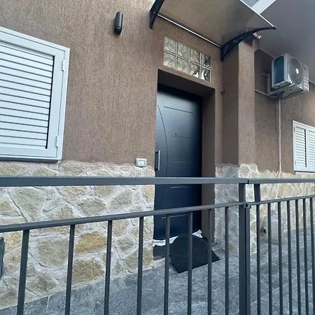 Apartamento Casa Dani E Jon Catânia